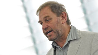 Евродепутати поискаха разследване на тютюневия скандал в ЕС