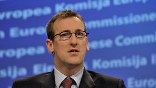 Следващият евродоклад ще е след година, за да не се изкушават властите от краткосрочни мерки