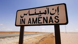 Десетки заложници и похитители бяха убити в Алжир, 45 от отвлечените избягаха (обновена в 20:39)