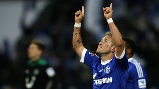 Бундеслигата стартира с впечатляващо 5:4 между "Шалке" и "Хановер"