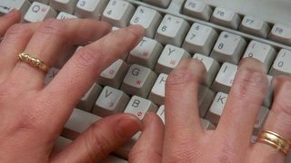 Канадски колеж изключи свой студент заради разкритието му за пролука в системите за сигурност