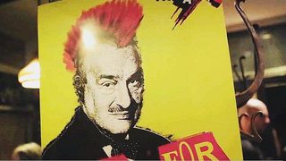 Президентът като пънк - най-новата акция на Давид Черни