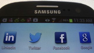 Използвaнето на Facebook повишава стреса