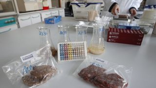 Еврокомисията предлага всички етикети на храни в ЕС да са с надпис "Произведено в..."