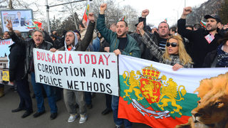 Хиляди излязоха на протест в големите градове срещу монополите (обобщение)