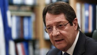 Консерватор и представител на левицата са кандидатите за президент на Кипър