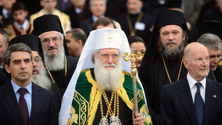 С любопитство и смирение на интронизацията на патриарха