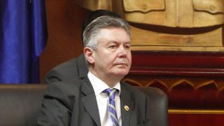 ЕС отлага част от търговските преговори със САЩ, ще проведе обществени консултации