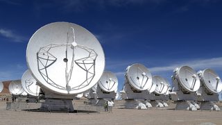 Фотогалерия: Най-големият <span class="highlight">радиотелескоп</span> е открит официално