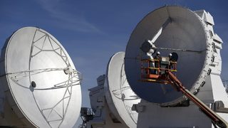 Фотогалерия: Най-големият <span class="highlight">радиотелескоп</span> е открит официално