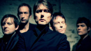 Suede продължават втория си живот в музиката с новия албум Bloodsports