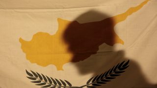 Никоя банка в Кипър не е напуснала заради "подстрижката" на депозитите