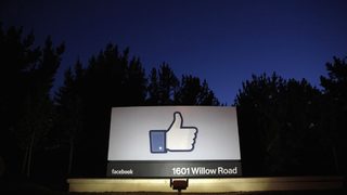 Facebook ще започне строеж на втора централа