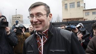 ЕС похвали Киев за помилването на съюзник на Тимошенко