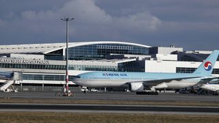 <span class="highlight">Korean</span> <span class="highlight">Air</span> контролира 44% от Czech Airlines