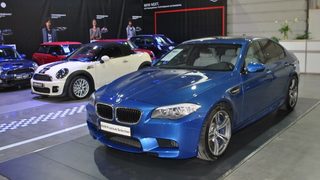 Употребявани БМВ и "Мини" за 8.8 млн. лева търсят купувачи на изложение в София