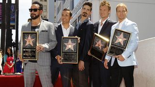 "Бекстрийт бойс" и 'N Sync се събират във "футуристичен зомби хорър уестърн"