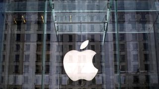 <span class="highlight">Apple</span> отчете спад на печалбата за първи път от десет години