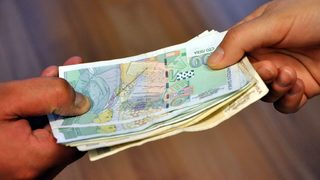 Всеки трети българин е помогнал на непознат през 2012 г., показва дарителски индекс