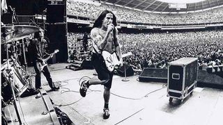 Фотогалерия: Звездите на показ и фотографите в сянка в изложбата Rock Voyeurs