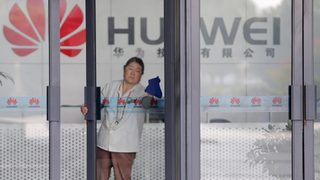Huawei: Всички правителства шпионират в интернет