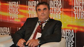 Данаил Папазов иска да спре приватизацията на "БДЖ Товарни превози"