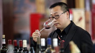 Франция е недоволна от китайското разследване срещу вино от ЕС