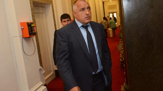 Борисов: Правителството е роднинско, с много обвързаности (видео)