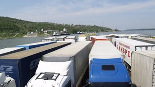 Заради новия мост на Дунав фериботът в Оряхово намалява таксите