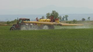 Изследване: Токсичният хербицид глифозат е открит в човешките тела