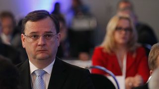 Чешката управляваща партия търси нов премиер след оставката на <span class="highlight">Нечас</span>