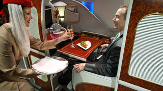 Emirates е най-добрата авиокомпания на 2013 г.