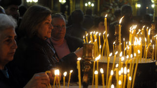 Днес е <span class="highlight">Черешова</span> <span class="highlight">задушница</span>