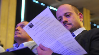 ДСБ започва преговори <span class="highlight">за</span> реформаторския блок, но без СДС