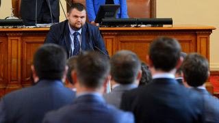Пеевски бил проучен за надеждност само за четири дни