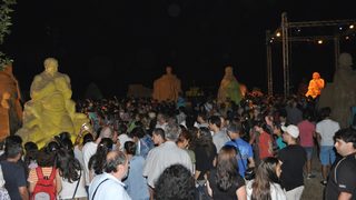 Фотогалерия: Дарвин, Тарантино и Кубрат Пулев от пясък