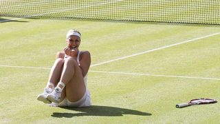 Лисицки надигра Радванска и допълни финала на "Уимбълдън"