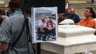 Час и половина литература на глас в подкрепа Едвин Сугарев и Николай Генов