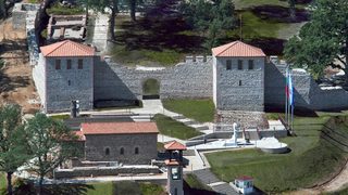 В Белчин беше открита първата възстановена римска крепост (видео)