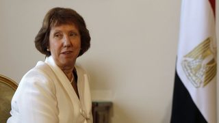 ЕС призова управляващите в Египет да спрат конфронтацията с "Мюсюлмански братя"