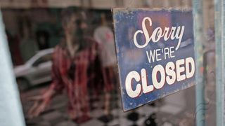 Магазини във Франция пренебрегнаха забраната да работят в неделя