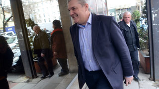 Румен Петков поиска извънредно заседание <span class="highlight">на</span> парламента и заради сделката с печатницата <span class="highlight">на</span> <span class="highlight">БНБ</span>