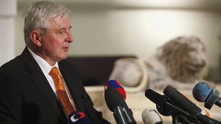 Чешкият премиер подаде оставка след изгубения вот на доверие