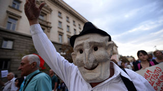 За границата на протеста: дебат докъде може да се стигне и какво да се жертва