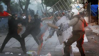 Гръцката прокуратура се зае с неонацистката партия "Златна зора"