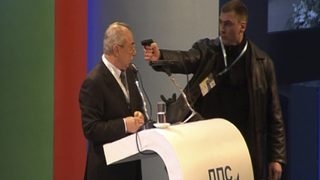 Енимехмедов поиска Доган за свидетел - "виждам, че е излязъл от хралупата си"