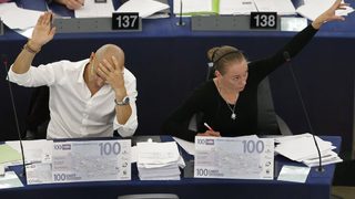 Европарламентът спря субсидиите за нови риболовни кораби