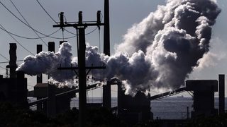 Приключи гласуването на стимулиращите мерки за търговията с квоти за емисии