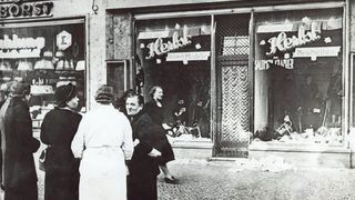 "Кристалната нощ" - 75 години от катастрофата преди катастрофата
