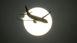 ЕС ще разреши скоро лични електронни устройства в самолетите